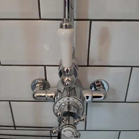 Pensión Salisbury - Free Parking