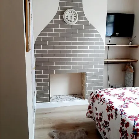 Salisbury - Free Parking *