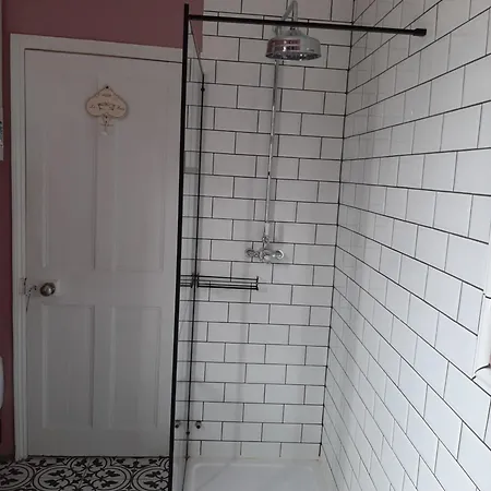 Gasthof Salisbury - Free Parking