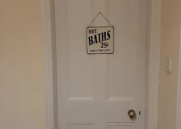 Salisbury - Free Parking *