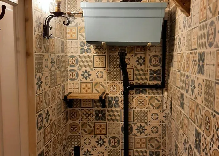 Salisbury - Free Parking Guest house