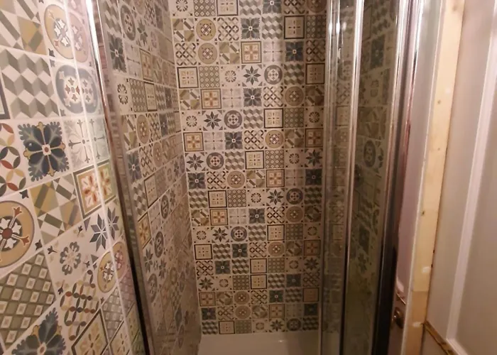 Salisbury - Free Parking *