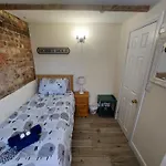 Salisbury - Free Parking *
