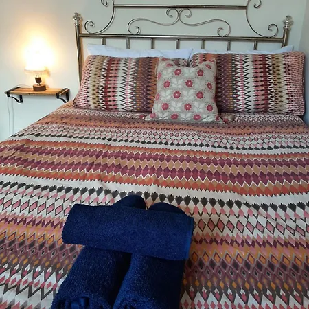 Guest house Salisbury - Free Parking *