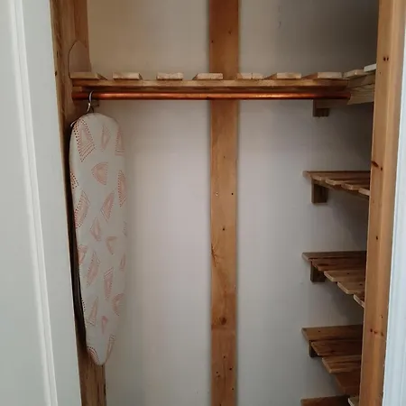 Salisbury - Free Parking بيت ضيافة *