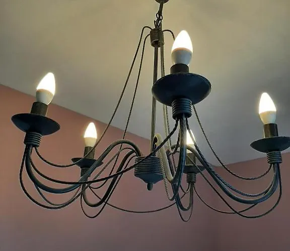 Salisbury - Free Parking *