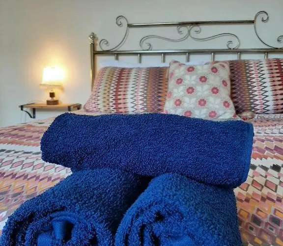 Salisbury - Free Parking Guest house