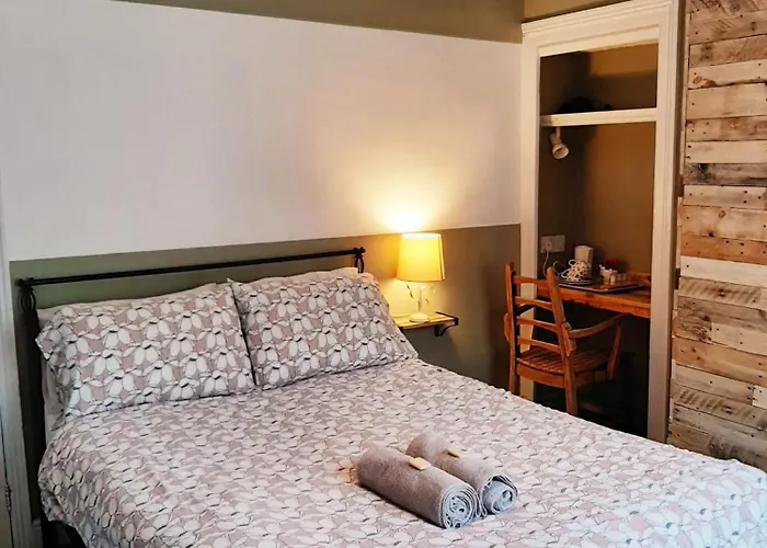 Guest house Salisbury - Free Parking