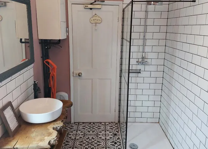 Guest house Salisbury - Free Parking York